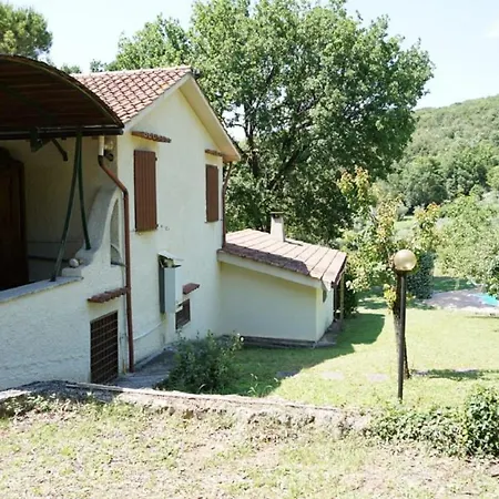 Scappo In Umbria, La Escondida *