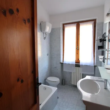 Scappo In Umbria, La Escondida
