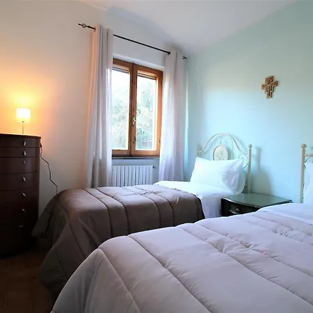 Scappo In Umbria, La Escondida *