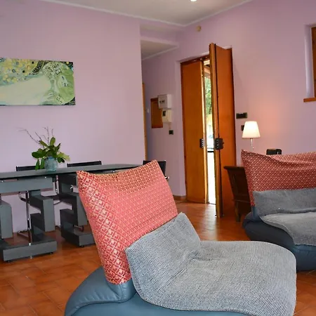 Scappo In Umbria, La Escondida